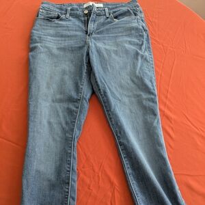 Signature by Levi Strauss Women's Light Blue Straight-Leg Jeans 12